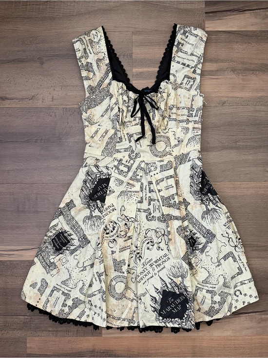 Hot Topic Dresses & Skirts - Harry Potter Marauder's Map Corset Back Square Neck Fit & Flare Dress Size M